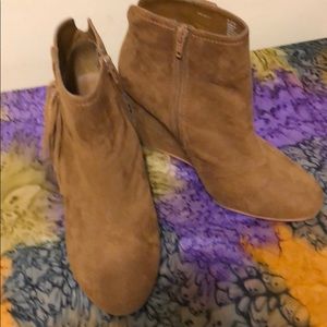 MIA WEDGE ANKLE BOOT